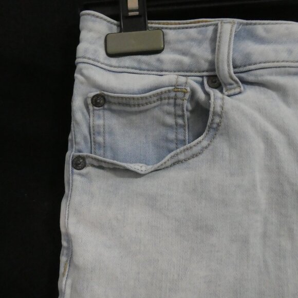 AMERICAN EAGLE - Ne(x)t Level Stretch - Super High-Rise Shortie | size 8 - Picture 3 of 14